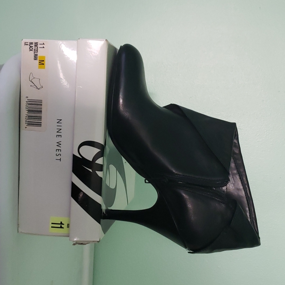 Booties - Picture 4 of 4